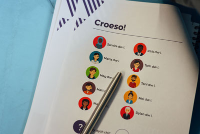 Croeso i'r Gymraeg